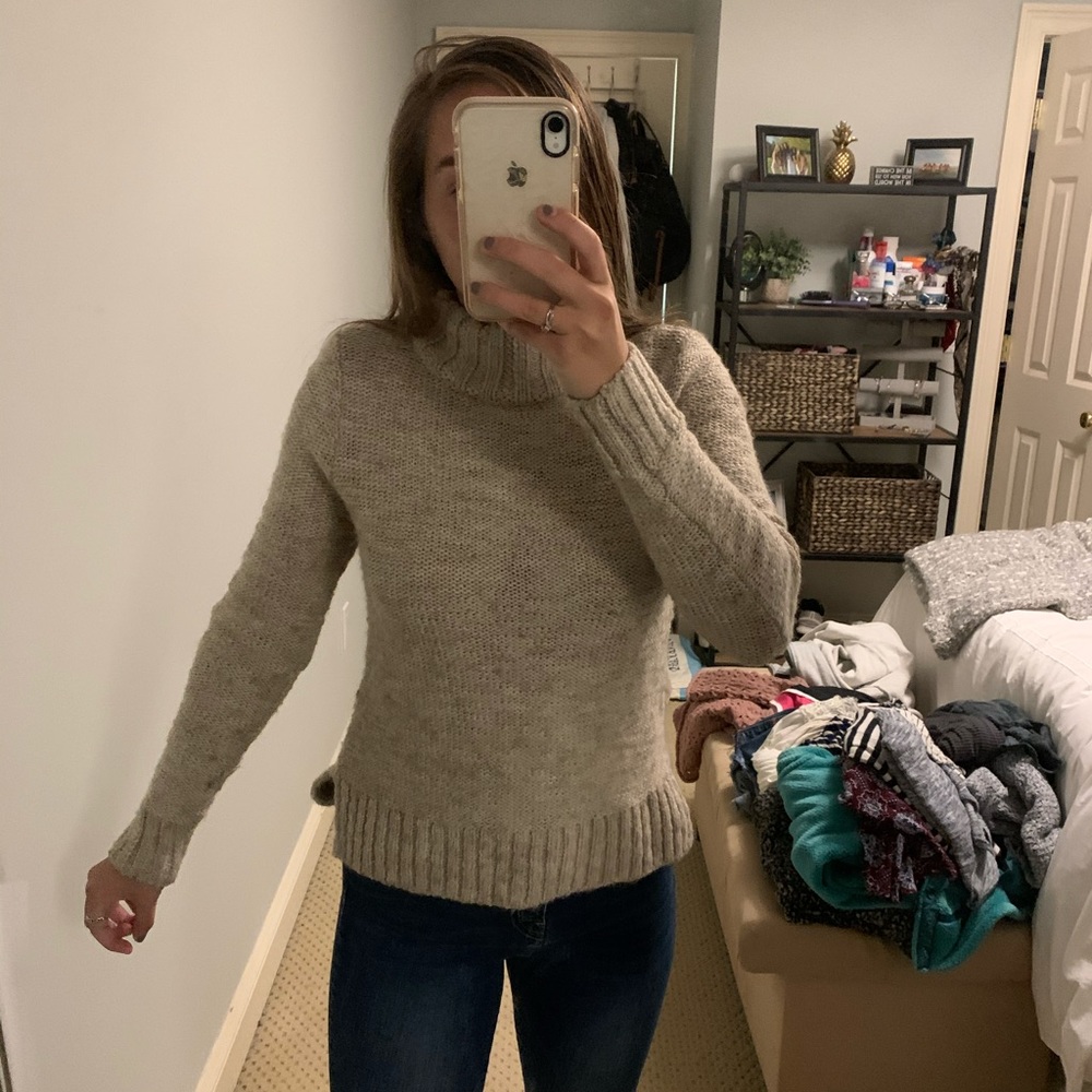 Wool sweater - Picture 2 of 2